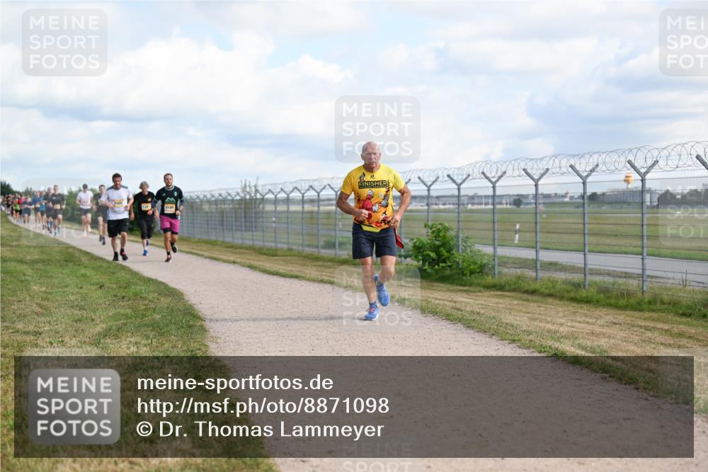 14.09.2025 - Airport Race Dr. Thomas Lammeyer http://msf.ph/oto/8871098 14.09.2025 12:15:39 Laufen 4195 meine-sportfotos.de