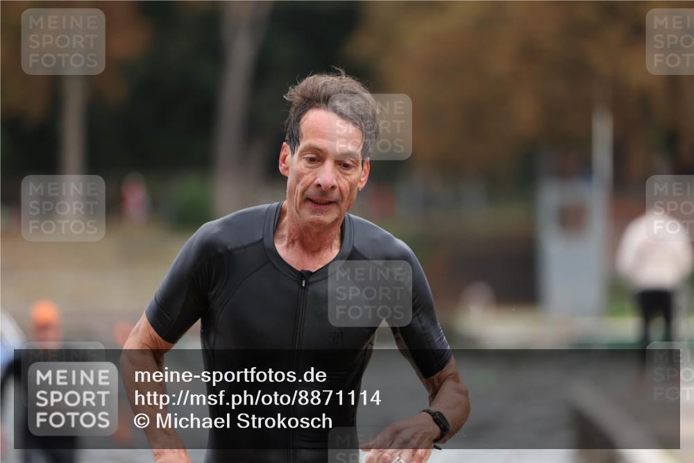 14.09.2025 - Stadtparktriathlon Michael Strokosch http://msf.ph/oto/8871114 14.09.2025 11:31:14 Schwimmen 1027, 1101 meine-sportfotos.de