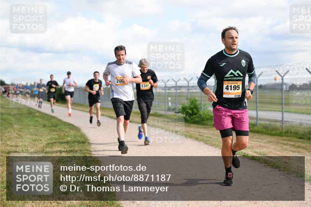 14.09.2025 - Airport Race Dr. Thomas Lammeyer http://msf.ph/oto/8871187 14.09.2025 12:15:46 Laufen 200, 1341, 4195, 4195 meine-sportfotos.de