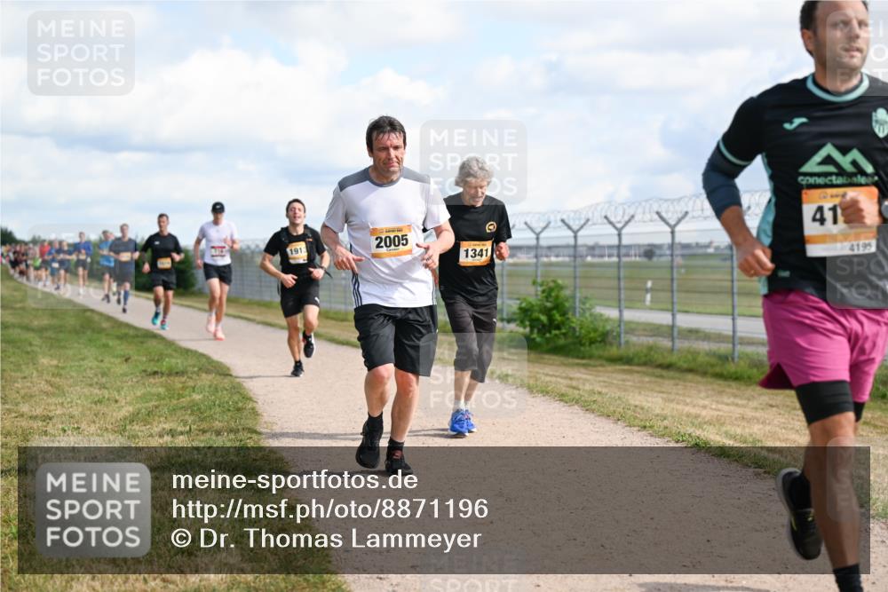14.09.2025 - Airport Race Dr. Thomas Lammeyer http://msf.ph/oto/8871196 14.09.2025 12:15:46 Laufen 1913, 2005, 1341, 41, 4195 meine-sportfotos.de