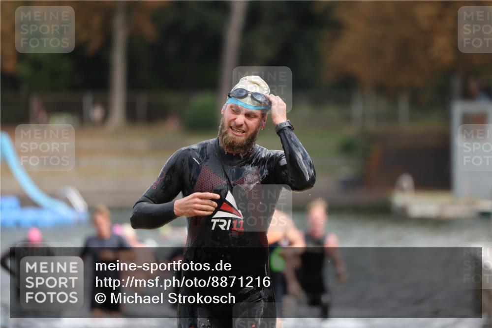 14.09.2025 - Stadtparktriathlon Michael Strokosch http://msf.ph/oto/8871216 14.09.2025 11:31:54 Schwimmen 1033, 1040, 1043, 1077, 1080, 1091, 1102, 1107 meine-sportfotos.de