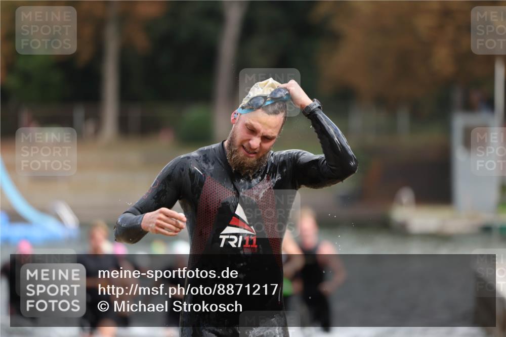 14.09.2025 - Stadtparktriathlon Michael Strokosch http://msf.ph/oto/8871217 14.09.2025 11:31:54 Schwimmen 1033, 1040, 1043, 1077, 1080, 1091, 1102, 1107 meine-sportfotos.de