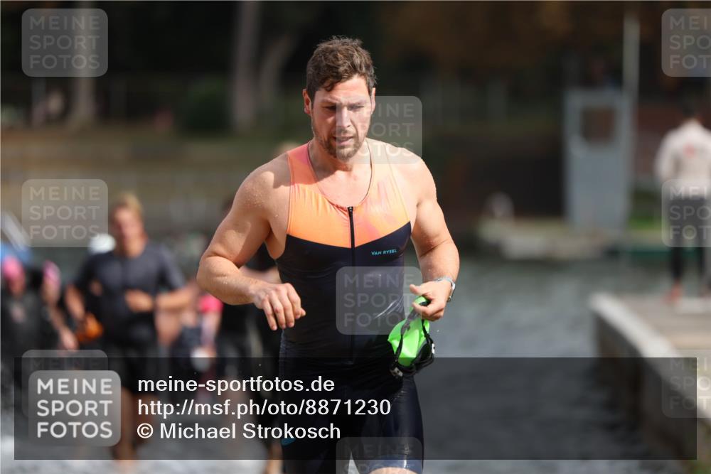 14.09.2025 - Stadtparktriathlon Michael Strokosch http://msf.ph/oto/8871230 14.09.2025 11:31:58 Schwimmen 1033, 1040, 1043, 1073, 1077, 1080, 1091, 1102, 1107 meine-sportfotos.de