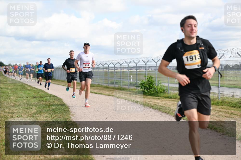 14.09.2025 - Airport Race Dr. Thomas Lammeyer http://msf.ph/oto/8871246 14.09.2025 12:15:49 Laufen 1514, 716, 1913, 10 meine-sportfotos.de