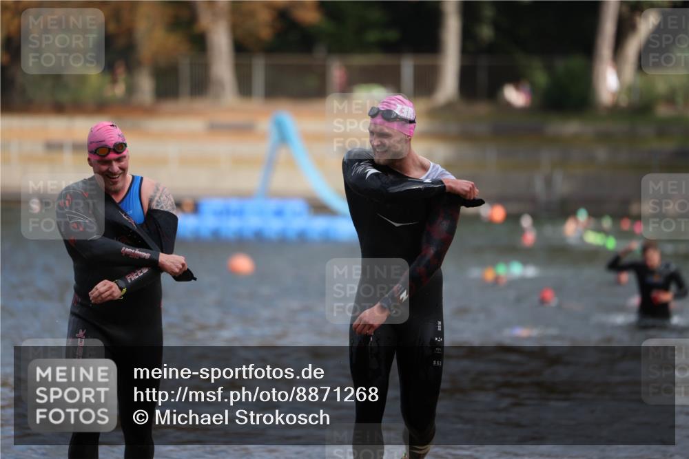 14.09.2025 - Stadtparktriathlon Michael Strokosch http://msf.ph/oto/8871268 14.09.2025 11:32:12 Schwimmen 1046, 1047, 1073 meine-sportfotos.de