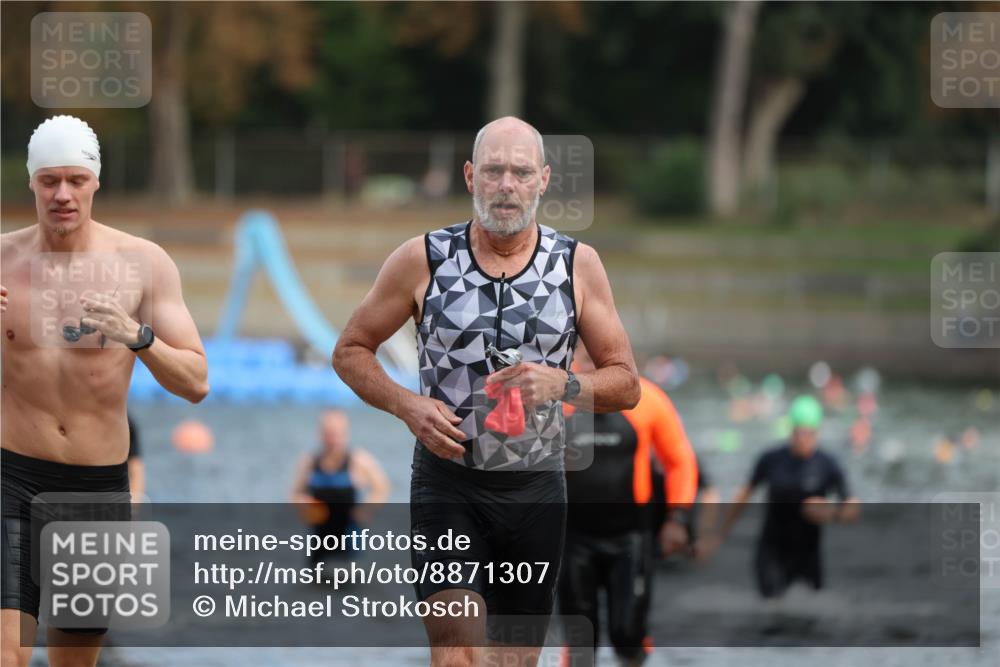 14.09.2025 - Stadtparktriathlon Michael Strokosch http://msf.ph/oto/8871307 14.09.2025 11:32:34 Schwimmen 1031, 1054, 1063, 1064, 1086, 1087, 1088, 1095 meine-sportfotos.de
