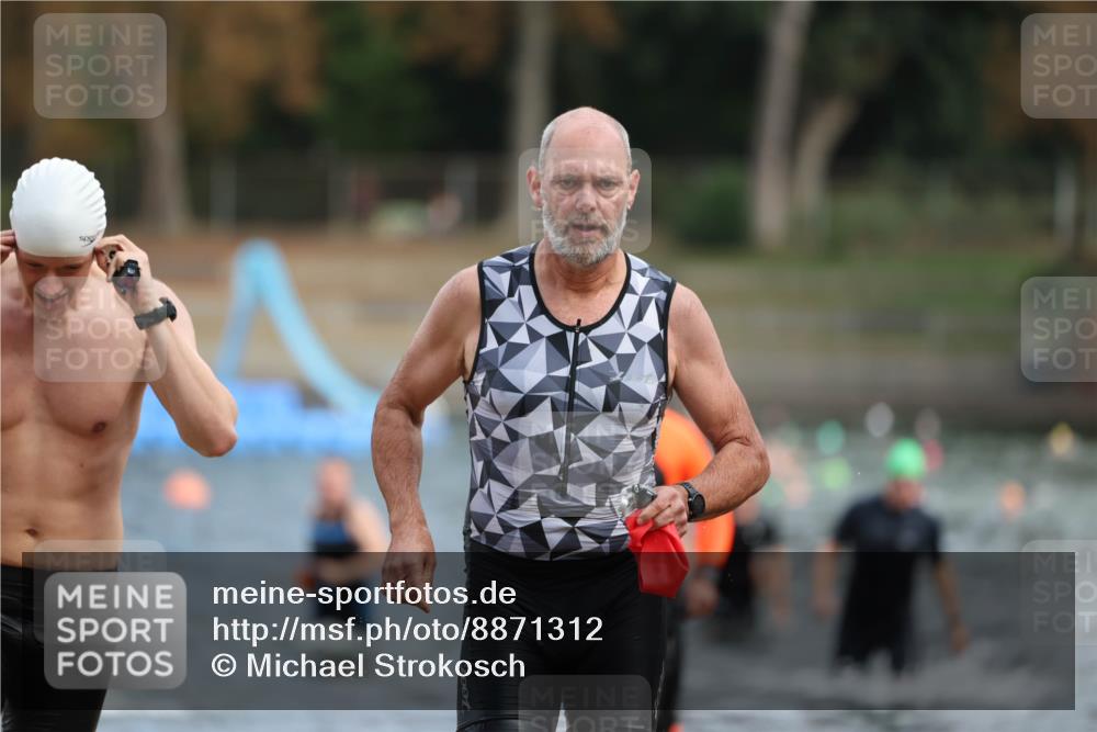 14.09.2025 - Stadtparktriathlon Michael Strokosch http://msf.ph/oto/8871312 14.09.2025 11:32:35 Schwimmen 1031, 1063, 1064, 1086, 1087, 1088 meine-sportfotos.de