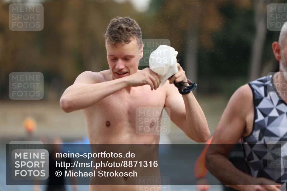 14.09.2025 - Stadtparktriathlon Michael Strokosch http://msf.ph/oto/8871316 14.09.2025 11:32:37 Schwimmen 1031, 1063, 1064, 1086, 1087, 1088 meine-sportfotos.de