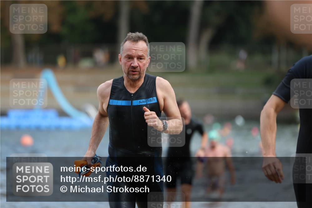 14.09.2025 - Stadtparktriathlon Michael Strokosch http://msf.ph/oto/8871340 14.09.2025 11:32:46 Schwimmen 1026, 1031, 1053, 1063, 1086 meine-sportfotos.de
