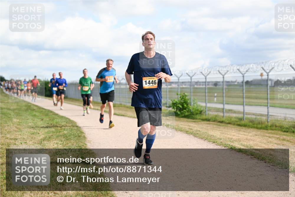 14.09.2025 - Airport Race Dr. Thomas Lammeyer http://msf.ph/oto/8871344 14.09.2025 12:15:55 Laufen 1446 meine-sportfotos.de