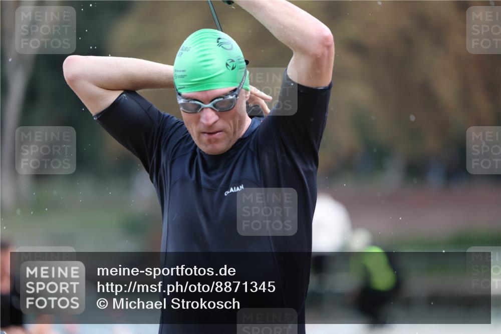14.09.2025 - Stadtparktriathlon Michael Strokosch http://msf.ph/oto/8871345 14.09.2025 11:32:47 Schwimmen 1026, 1031, 1053, 1063, 1086 meine-sportfotos.de