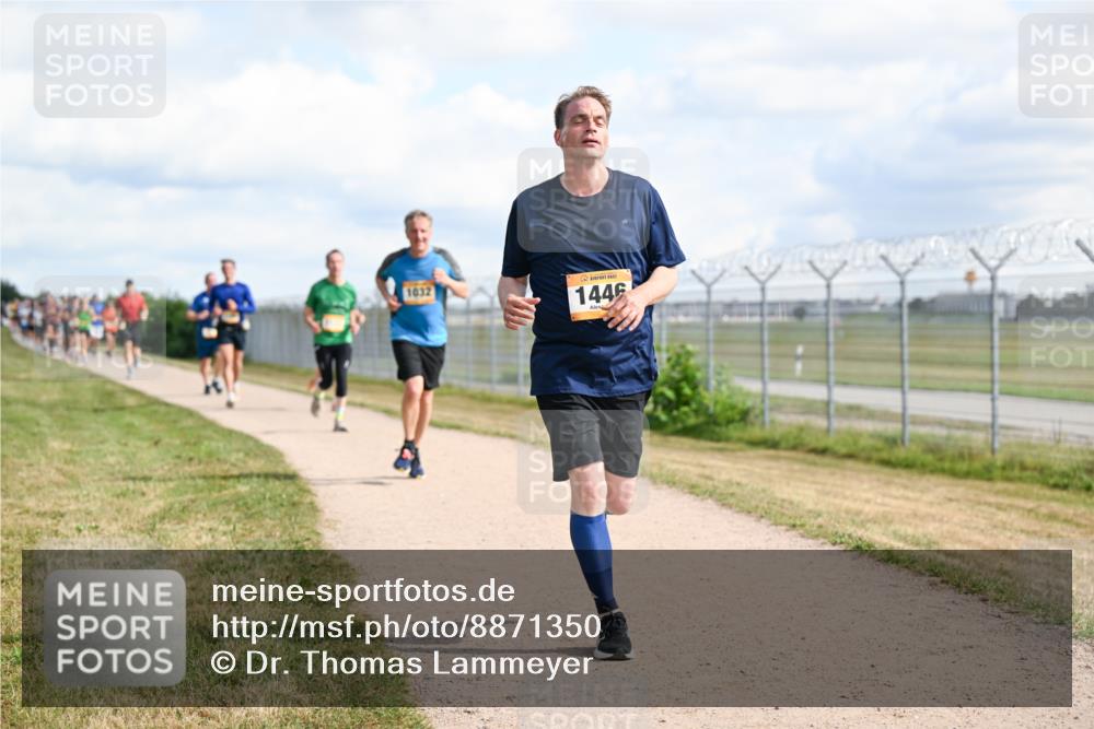 14.09.2025 - Airport Race Dr. Thomas Lammeyer http://msf.ph/oto/8871350 14.09.2025 12:15:56 Laufen 1032, 1446 meine-sportfotos.de
