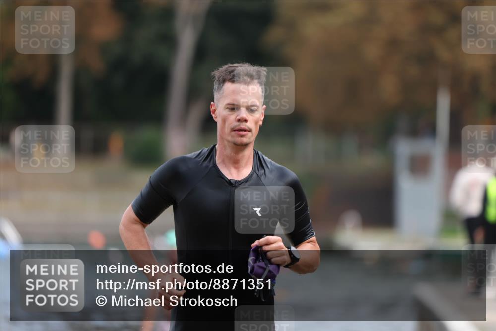14.09.2025 - Stadtparktriathlon Michael Strokosch http://msf.ph/oto/8871351 14.09.2025 11:32:50 Schwimmen 1026, 1031, 1053, 1086 meine-sportfotos.de