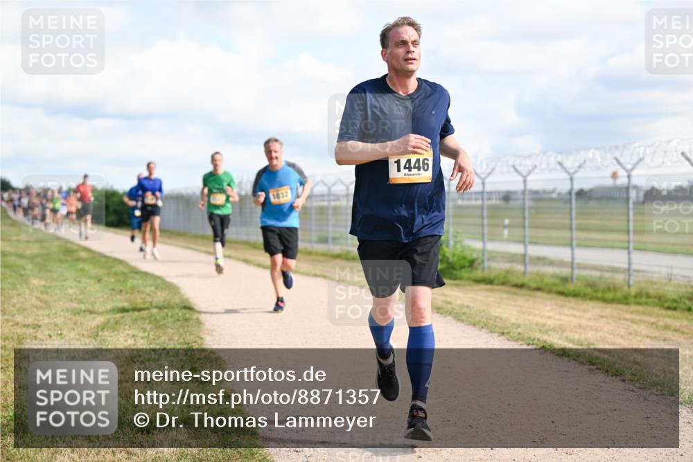 14.09.2025 - Airport Race Dr. Thomas Lammeyer http://msf.ph/oto/8871357 14.09.2025 12:15:56 Laufen 1446 meine-sportfotos.de