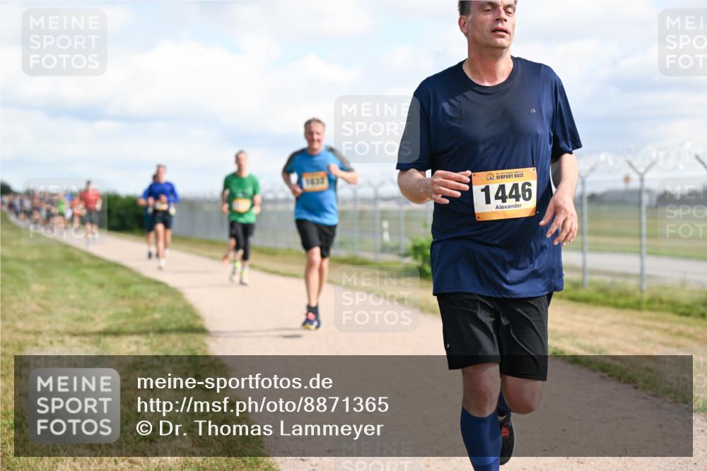 14.09.2025 - Airport Race Dr. Thomas Lammeyer http://msf.ph/oto/8871365 14.09.2025 12:15:56 Laufen 1446 meine-sportfotos.de