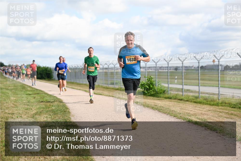 14.09.2025 - Airport Race Dr. Thomas Lammeyer http://msf.ph/oto/8871373 14.09.2025 12:15:57 Laufen 2122, 1032 meine-sportfotos.de