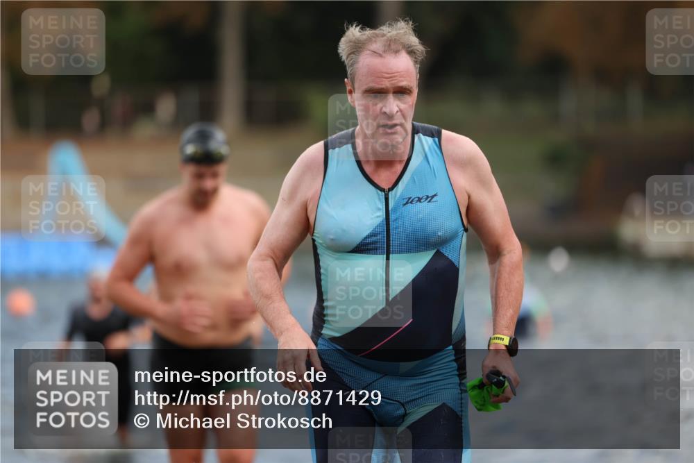 14.09.2025 - Stadtparktriathlon Michael Strokosch http://msf.ph/oto/8871429 14.09.2025 11:33:24 Schwimmen 1058, 1060, 1078, 1079, 1108 meine-sportfotos.de