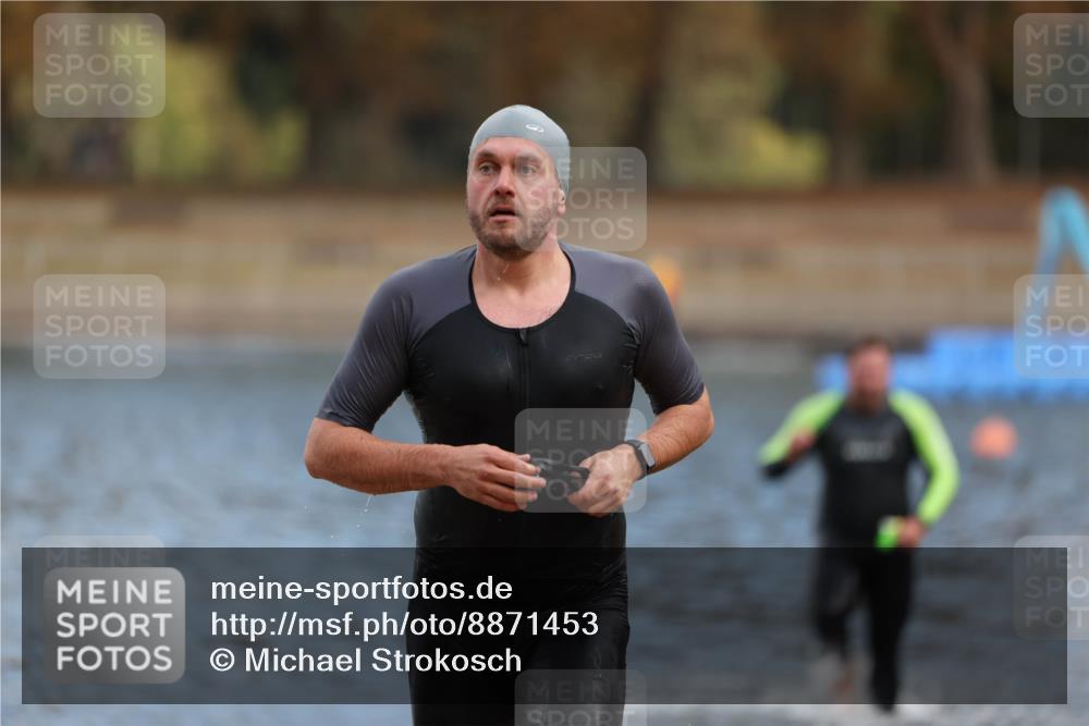 14.09.2025 - Stadtparktriathlon Michael Strokosch http://msf.ph/oto/8871453 14.09.2025 11:33:31 Schwimmen 1022, 1078, 1108 meine-sportfotos.de