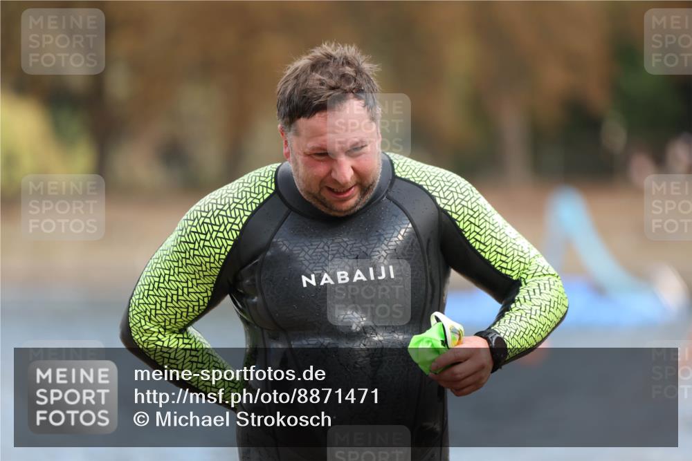 14.09.2025 - Stadtparktriathlon Michael Strokosch http://msf.ph/oto/8871471 14.09.2025 11:33:39 Schwimmen 1022, 1084, 1110 meine-sportfotos.de