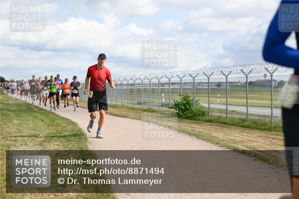 14.09.2025 - Airport Race Dr. Thomas Lammeyer http://msf.ph/oto/8871494 14.09.2025 12:16:04 Laufen 144, 4236 meine-sportfotos.de