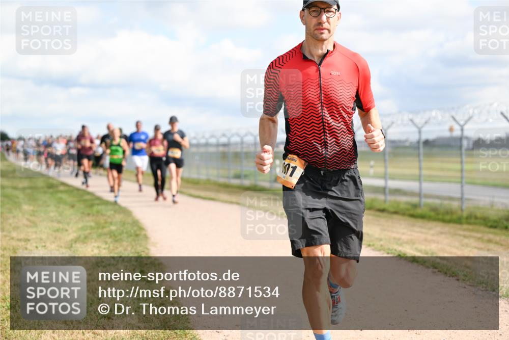 14.09.2025 - Airport Race Dr. Thomas Lammeyer http://msf.ph/oto/8871534 14.09.2025 12:16:07 Laufen 1 meine-sportfotos.de