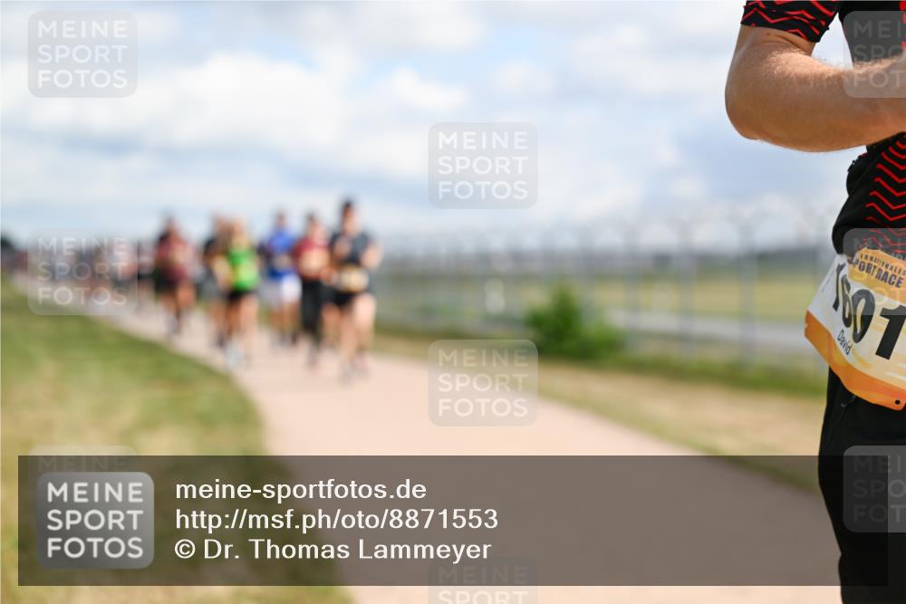 14.09.2025 - Airport Race Dr. Thomas Lammeyer http://msf.ph/oto/8871553 14.09.2025 12:16:08 Laufen 01 meine-sportfotos.de