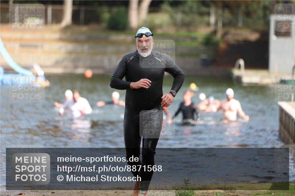 14.09.2025 - Stadtparktriathlon Michael Strokosch http://msf.ph/oto/8871568 14.09.2025 11:34:33 Schwimmen 1094 meine-sportfotos.de