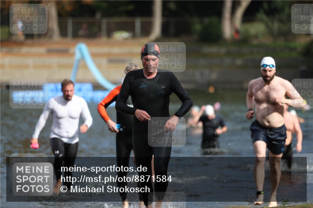 14.09.2025 - Stadtparktriathlon Michael Strokosch http://msf.ph/oto/8871584 14.09.2025 11:34:51 Schwimmen 789, 1055, 1066, 1085, 1098, 1117 meine-sportfotos.de