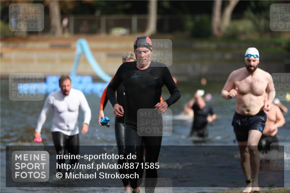 14.09.2025 - Stadtparktriathlon Michael Strokosch http://msf.ph/oto/8871585 14.09.2025 11:34:51 Schwimmen 789, 1055, 1066, 1085, 1098, 1117 meine-sportfotos.de