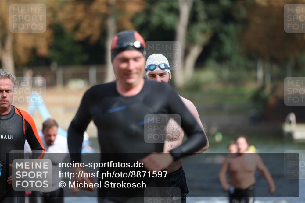 14.09.2025 - Stadtparktriathlon Michael Strokosch http://msf.ph/oto/8871597 14.09.2025 11:34:54 Schwimmen 789, 1050, 1055, 1066, 1085, 1089, 1098, 1117 meine-sportfotos.de