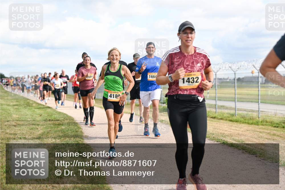 14.09.2025 - Airport Race Dr. Thomas Lammeyer http://msf.ph/oto/8871607 14.09.2025 12:16:12 Laufen 086, 4180, 1664, 1432 meine-sportfotos.de