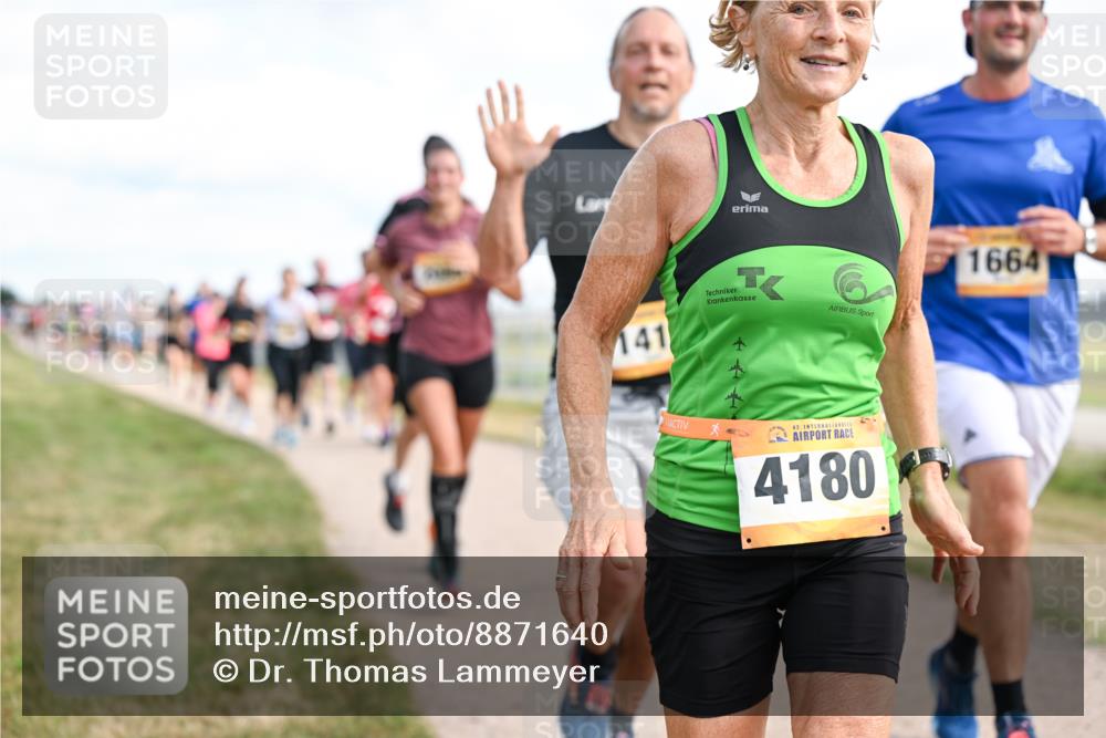 14.09.2025 - Airport Race Dr. Thomas Lammeyer http://msf.ph/oto/8871640 14.09.2025 12:16:13 Laufen 141, 42, 4180, 1664 meine-sportfotos.de