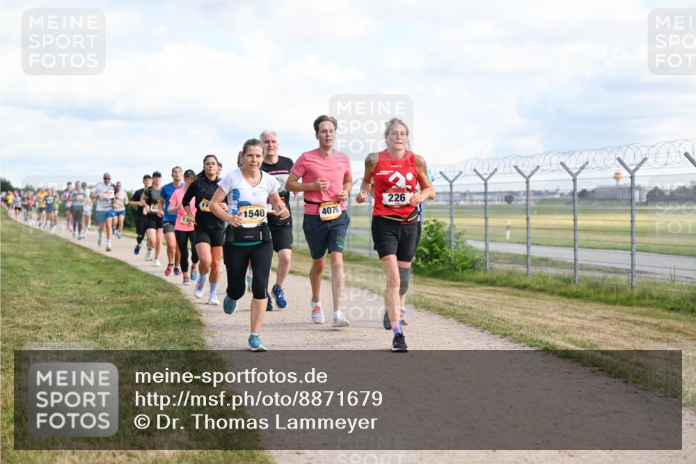 14.09.2025 - Airport Race Dr. Thomas Lammeyer http://msf.ph/oto/8871679 14.09.2025 12:16:16 Laufen 1540, 4076, 226 meine-sportfotos.de