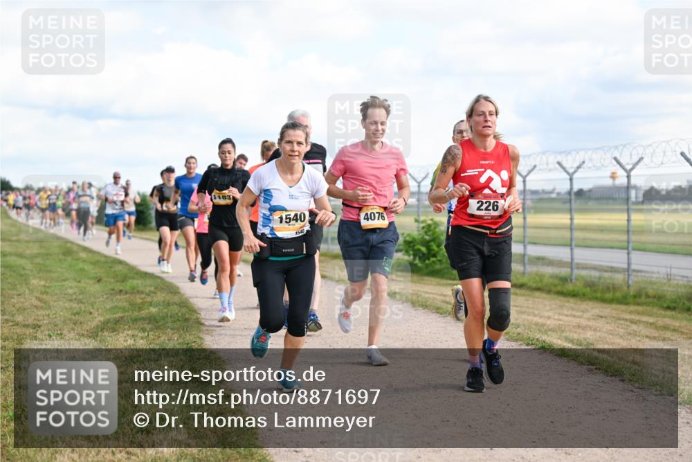 14.09.2025 - Airport Race Dr. Thomas Lammeyer http://msf.ph/oto/8871697 14.09.2025 12:16:17 Laufen 1183, 1540, 1540, 4076, 226 meine-sportfotos.de