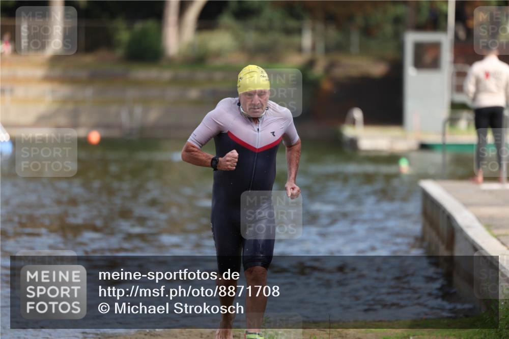 14.09.2025 - Stadtparktriathlon Michael Strokosch http://msf.ph/oto/8871708 14.09.2025 11:36:00 Schwimmen 1059 meine-sportfotos.de
