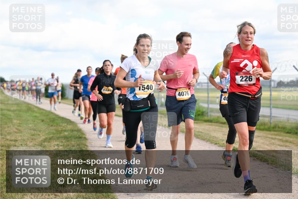 14.09.2025 - Airport Race Dr. Thomas Lammeyer http://msf.ph/oto/8871709 14.09.2025 12:16:17 Laufen 1183, 1540, 4076, 226, 40 meine-sportfotos.de
