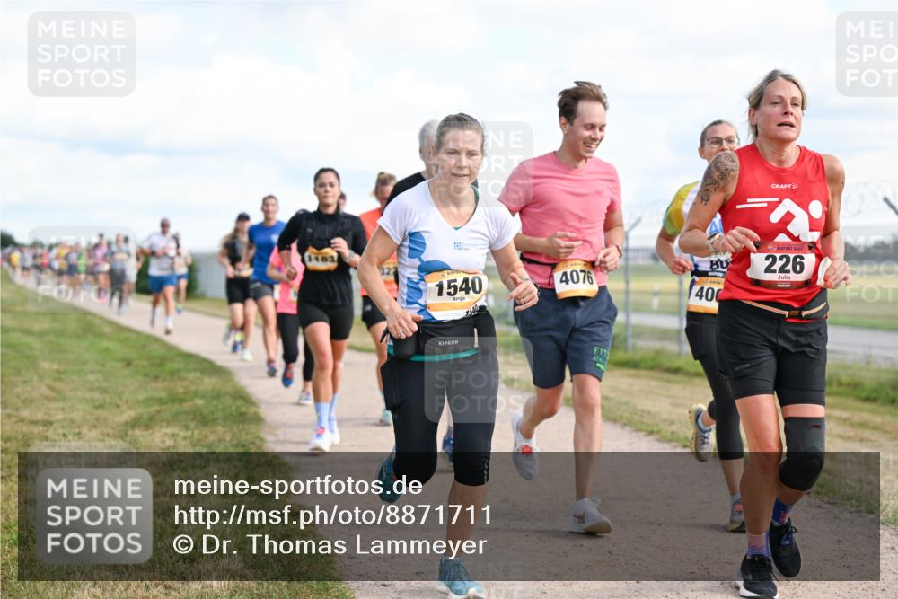 14.09.2025 - Airport Race Dr. Thomas Lammeyer http://msf.ph/oto/8871711 14.09.2025 12:16:18 Laufen 1183, 1540, 4076, 400, 226 meine-sportfotos.de