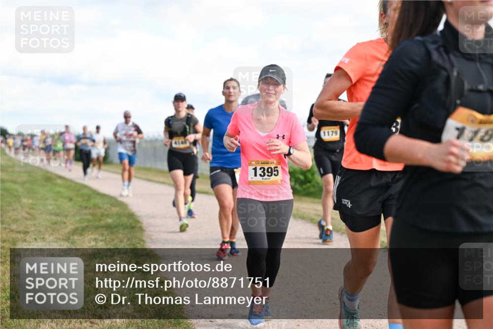 14.09.2025 - Airport Race Dr. Thomas Lammeyer http://msf.ph/oto/8871751 14.09.2025 12:16:20 Laufen 1395, 1179, 118 meine-sportfotos.de
