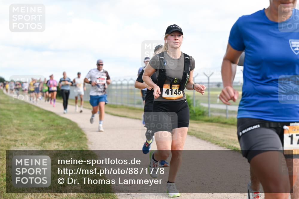 14.09.2025 - Airport Race Dr. Thomas Lammeyer http://msf.ph/oto/8871778 14.09.2025 12:16:22 Laufen 4146, 17 meine-sportfotos.de