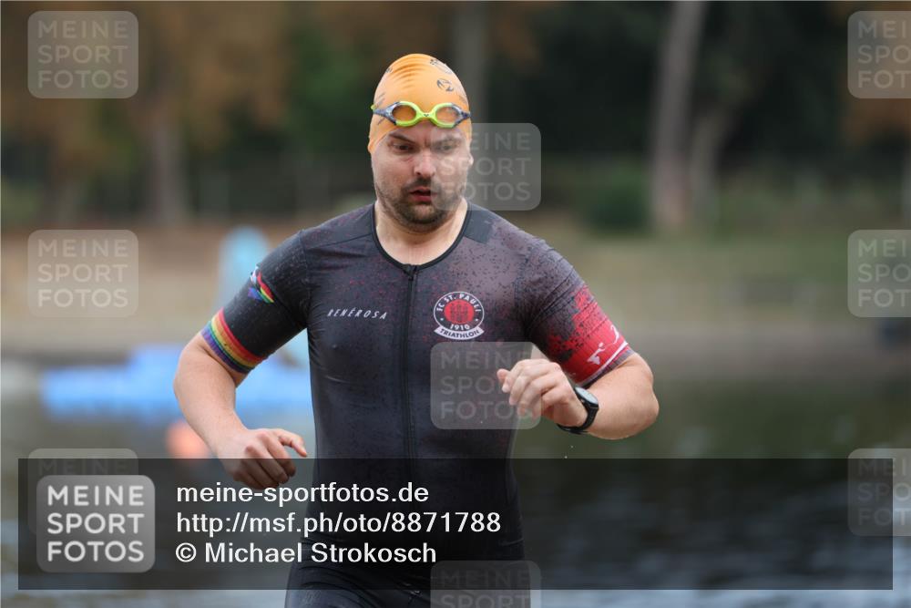 14.09.2025 - Stadtparktriathlon Michael Strokosch http://msf.ph/oto/8871788 14.09.2025 11:37:50 Schwimmen 1096 meine-sportfotos.de