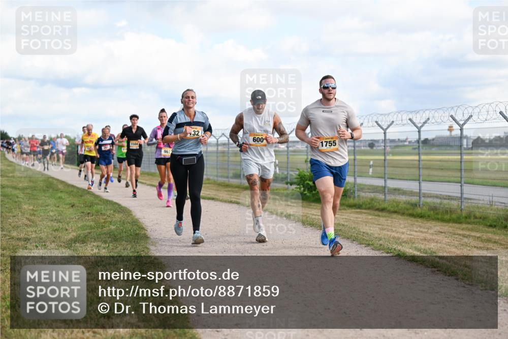 14.09.2025 - Airport Race Dr. Thomas Lammeyer http://msf.ph/oto/8871859 14.09.2025 12:16:27 Laufen 1504, 967, 32, 600, 1755 meine-sportfotos.de