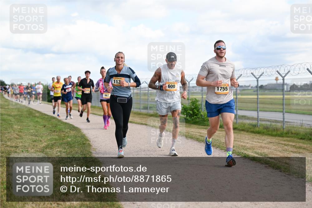 14.09.2025 - Airport Race Dr. Thomas Lammeyer http://msf.ph/oto/8871865 14.09.2025 12:16:27 Laufen 184, 04, 967, 113, 600, 1755 meine-sportfotos.de