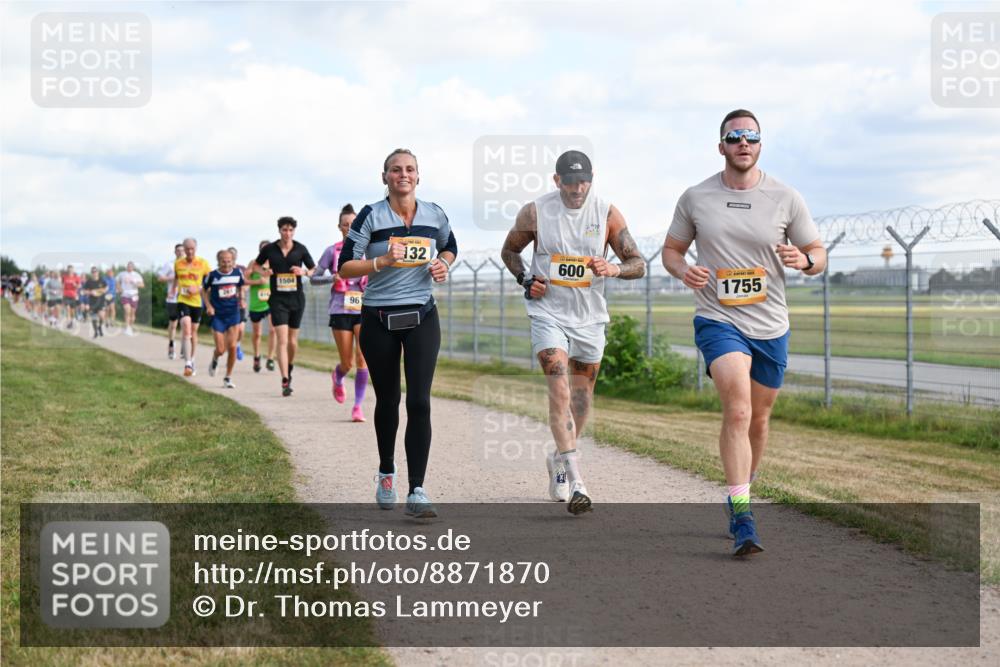 14.09.2025 - Airport Race Dr. Thomas Lammeyer http://msf.ph/oto/8871870 14.09.2025 12:16:27 Laufen 1504, 96, 132, 600, 1755 meine-sportfotos.de