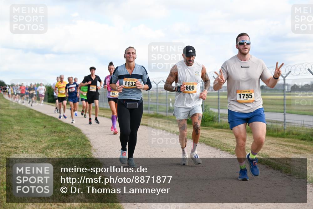 14.09.2025 - Airport Race Dr. Thomas Lammeyer http://msf.ph/oto/8871877 14.09.2025 12:16:28 Laufen 1504, 967, 1132, 600, 1755 meine-sportfotos.de