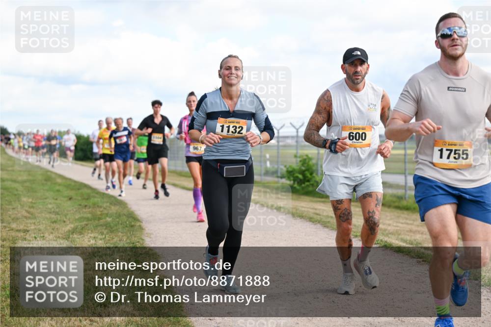 14.09.2025 - Airport Race Dr. Thomas Lammeyer http://msf.ph/oto/8871888 14.09.2025 12:16:28 Laufen 967, 1132, 600, 1755 meine-sportfotos.de