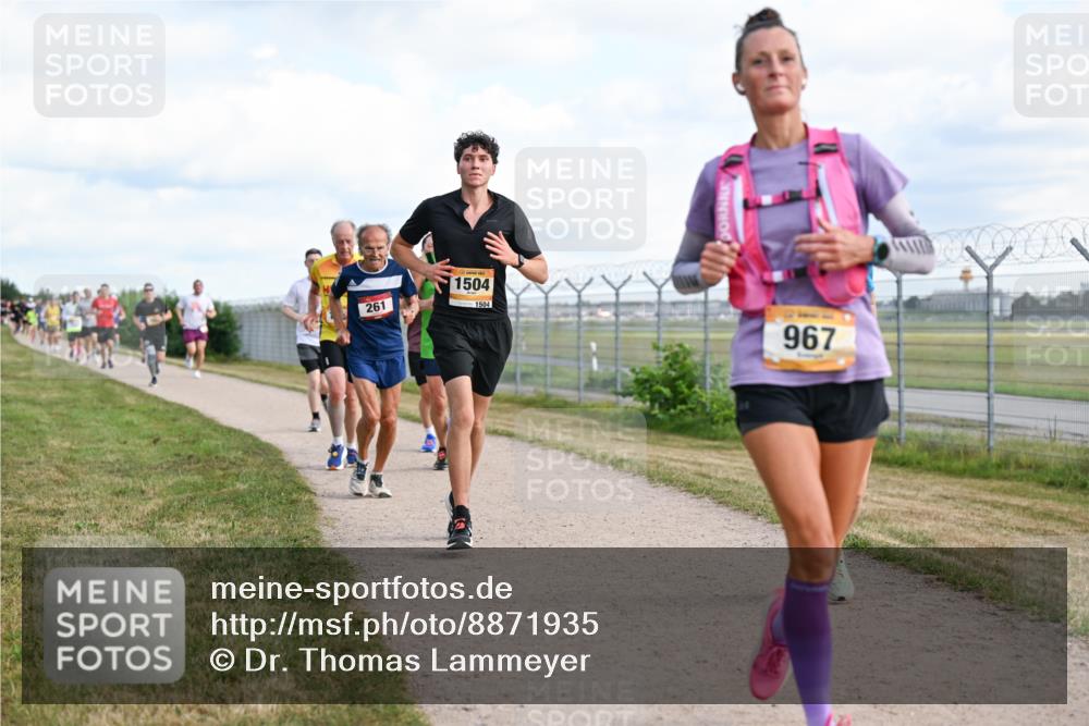 14.09.2025 - Airport Race Dr. Thomas Lammeyer http://msf.ph/oto/8871935 14.09.2025 12:16:31 Laufen 261, 1504, 1504, 967 meine-sportfotos.de