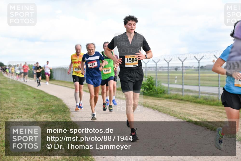 14.09.2025 - Airport Race Dr. Thomas Lammeyer http://msf.ph/oto/8871944 14.09.2025 12:16:32 Laufen 261, 1243, 4167, 1504, 1504 meine-sportfotos.de