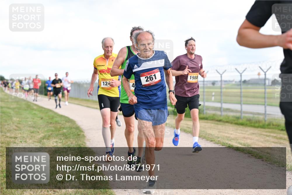 14.09.2025 - Airport Race Dr. Thomas Lammeyer http://msf.ph/oto/8871971 14.09.2025 12:16:33 Laufen 124, 4, 261, 1988 meine-sportfotos.de
