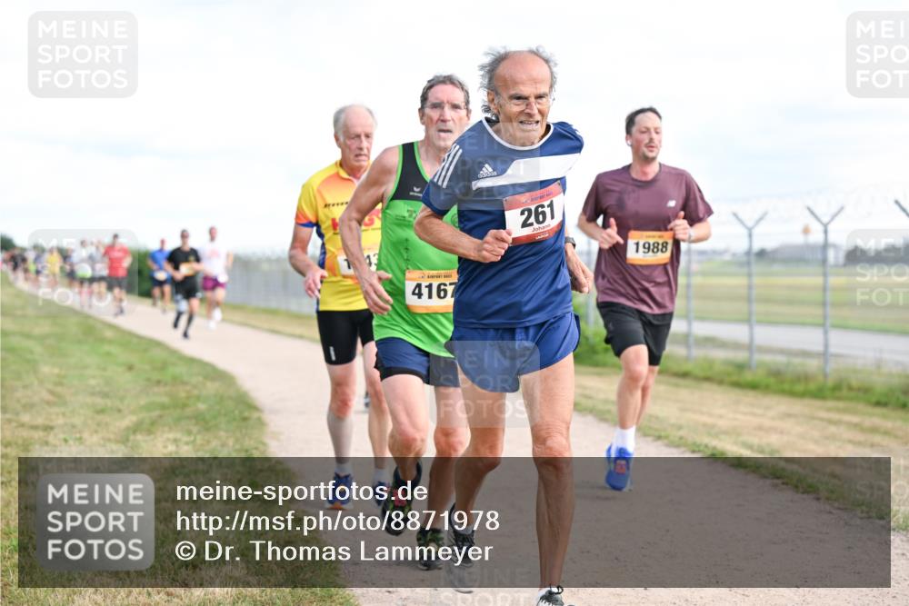 14.09.2025 - Airport Race Dr. Thomas Lammeyer http://msf.ph/oto/8871978 14.09.2025 12:16:34 Laufen 4167, 261, 1988 meine-sportfotos.de
