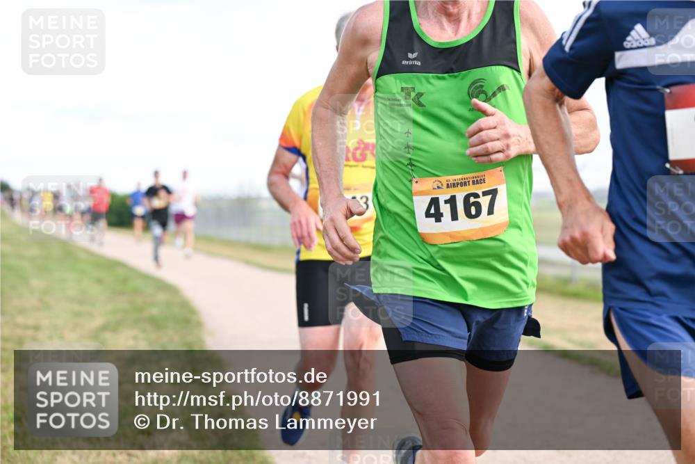 14.09.2025 - Airport Race Dr. Thomas Lammeyer http://msf.ph/oto/8871991 14.09.2025 12:16:35 Laufen 42, 4167 meine-sportfotos.de